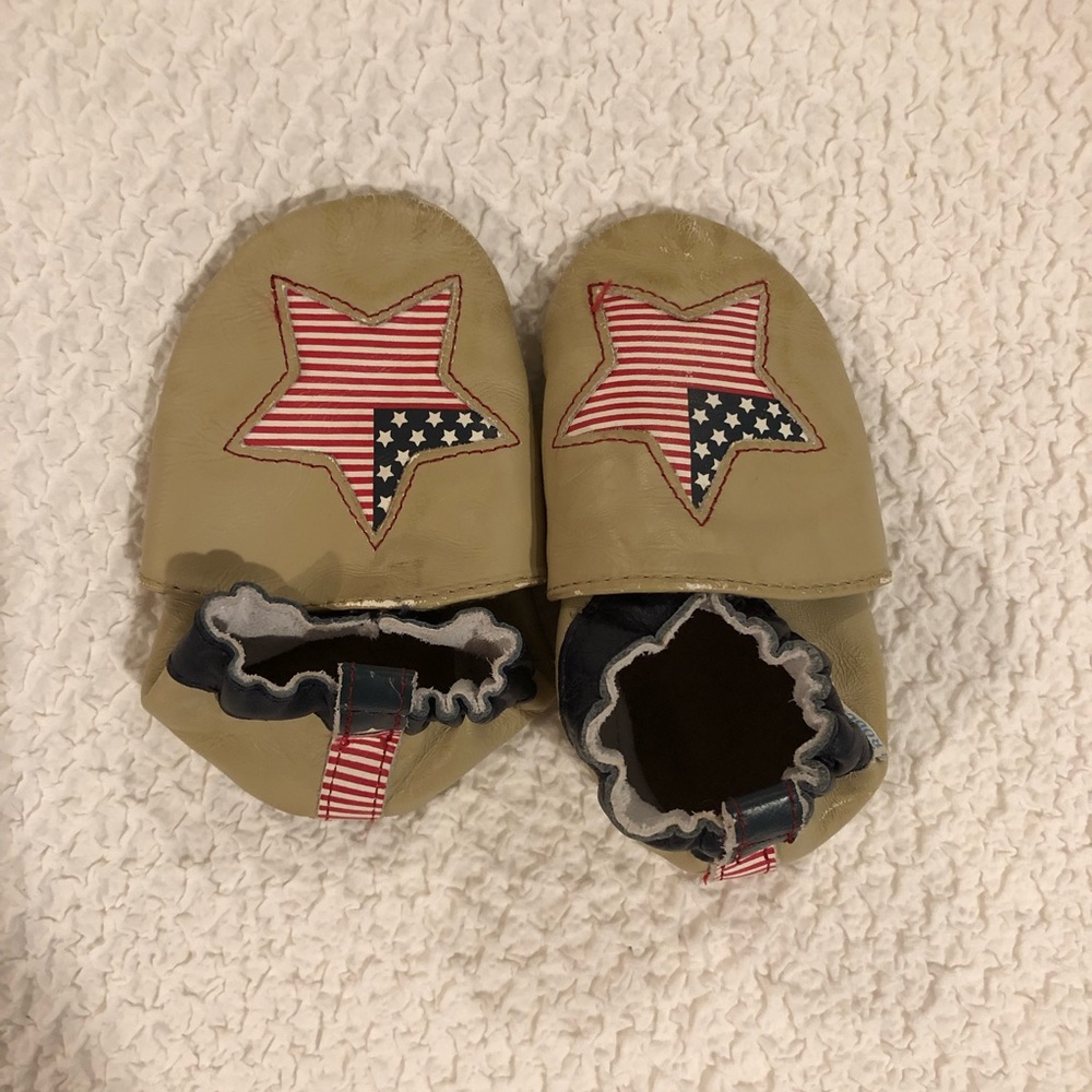 Robeez Shoes - relist